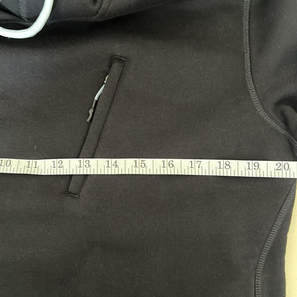 NWT Hoka One One black hoodie - Picture 8 of 10